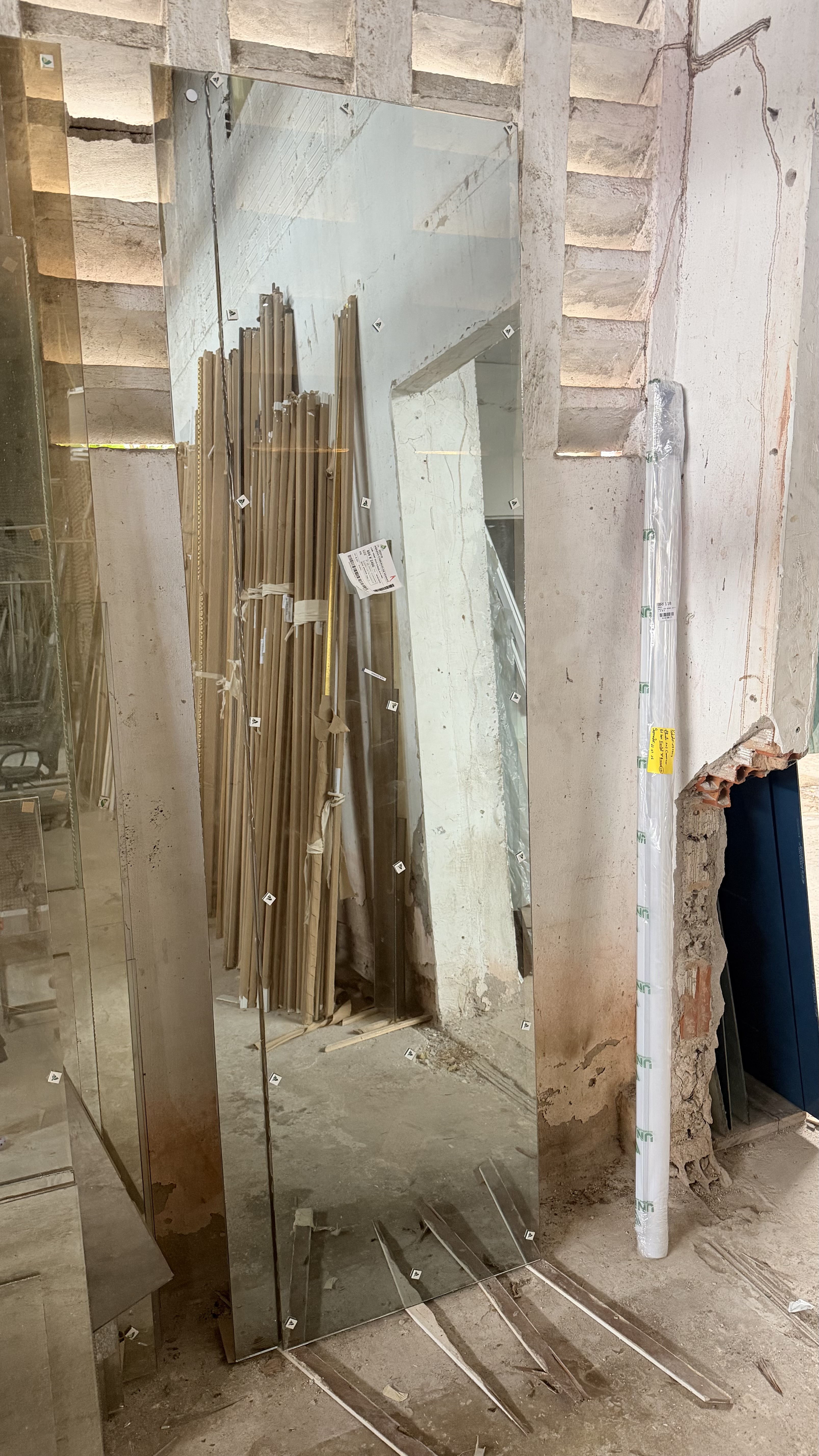 Foto: Laminado 684×2400 mm